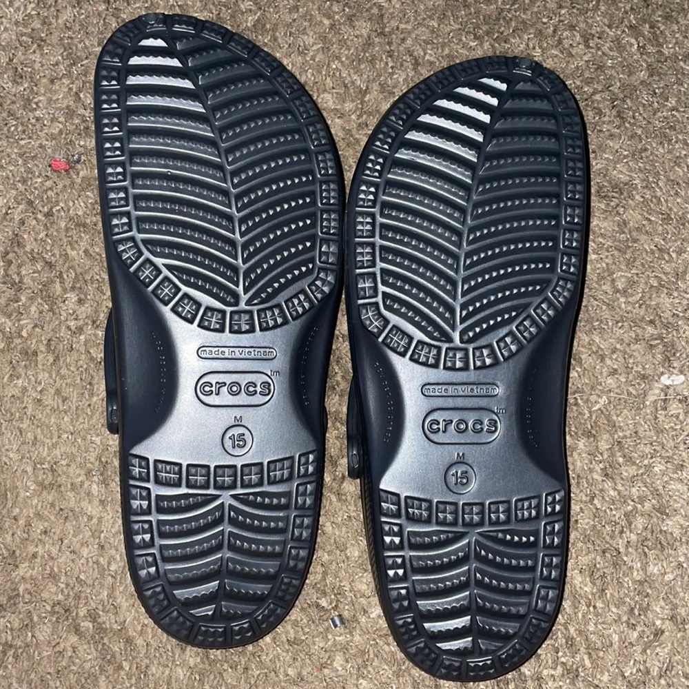 Crocs - Picture 2 of 3